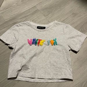 White fox cropped tee